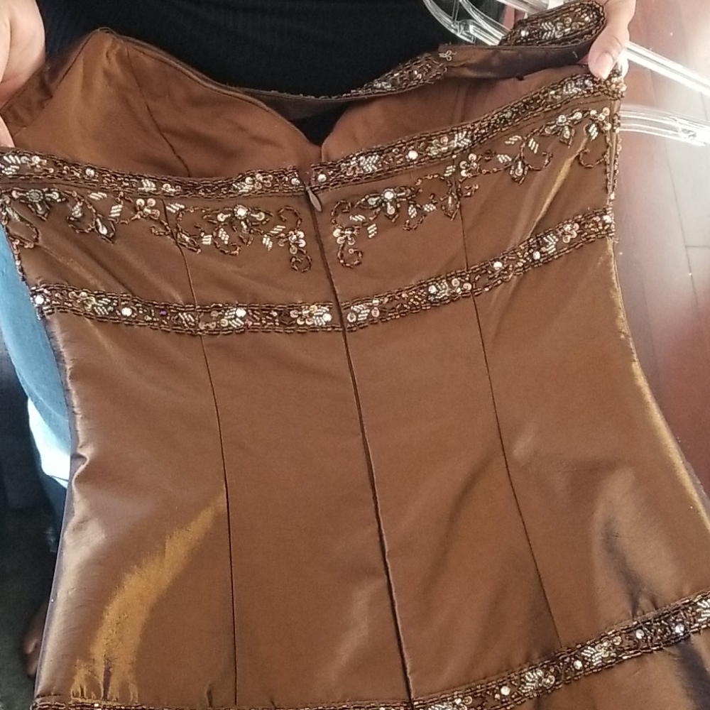 dress - Picture 3 of 6